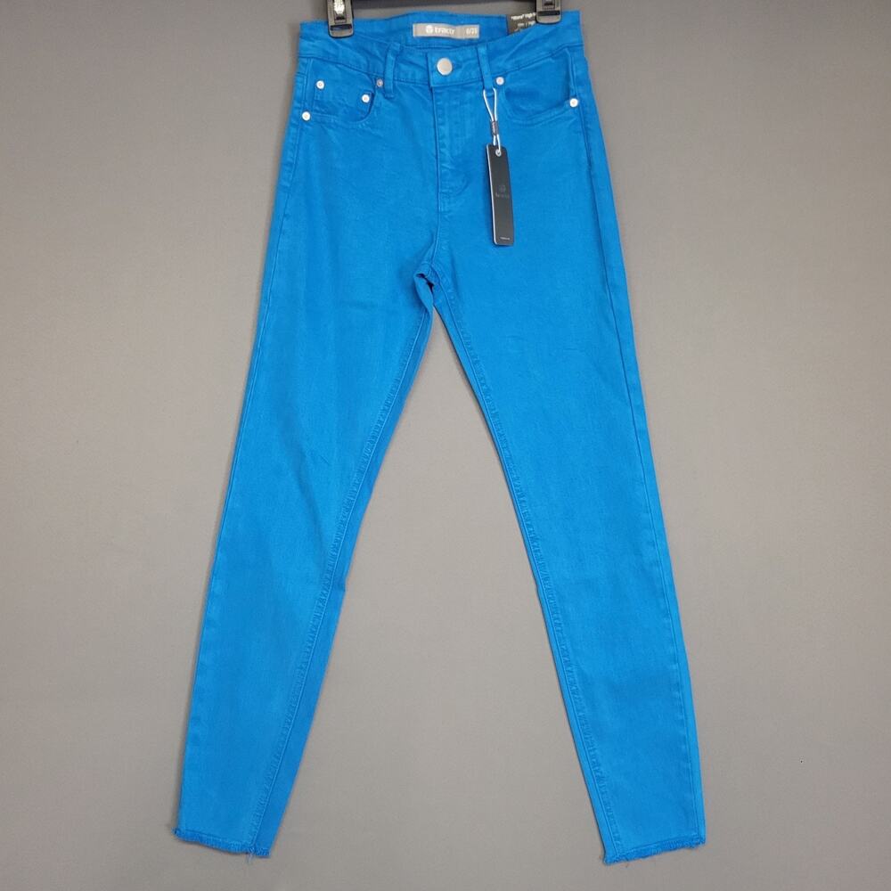 Tractr Jeans Womens 0 Blue Mona High Rise Crop Slim Fit Garment Dyed Frayed Hem